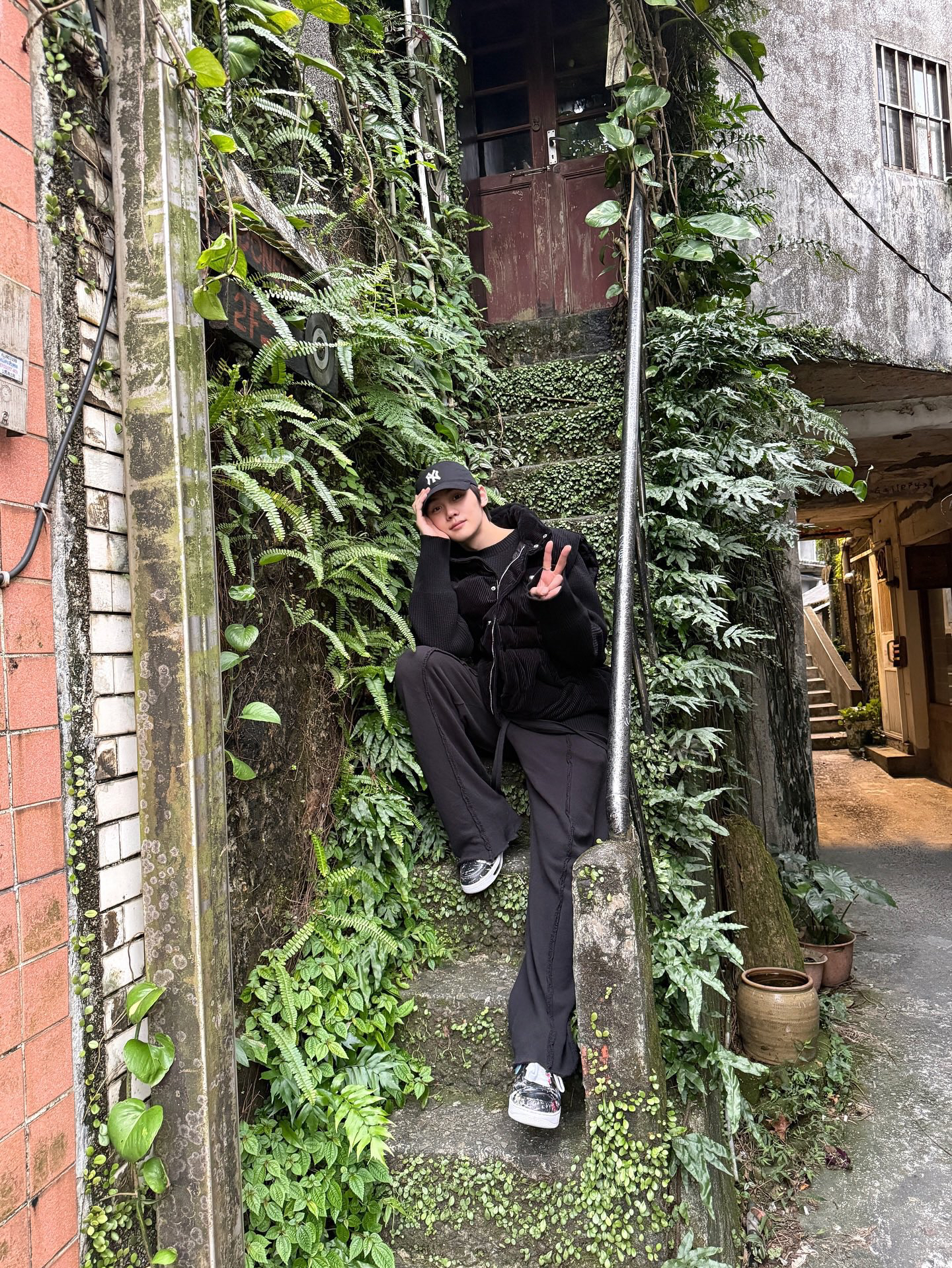 Recent activity shot of Kim Gyuvin (ZEROBASEONE)