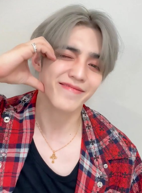 Recent activity shot of S.Coups (SEVENTEEN)