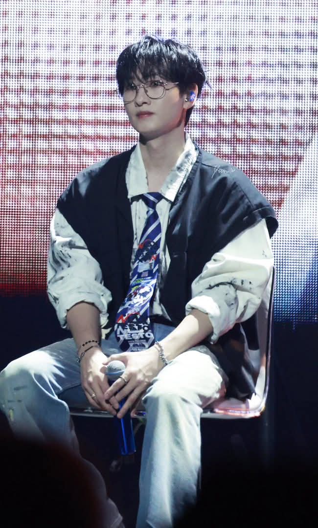 Foto aktivitas terbaru Eunhyuk (Super Junior)