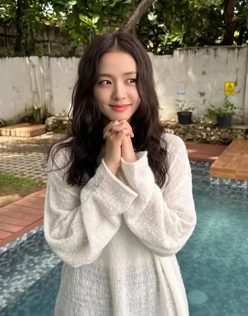 지수 (BLACKPINK)의 비하인드 컷
