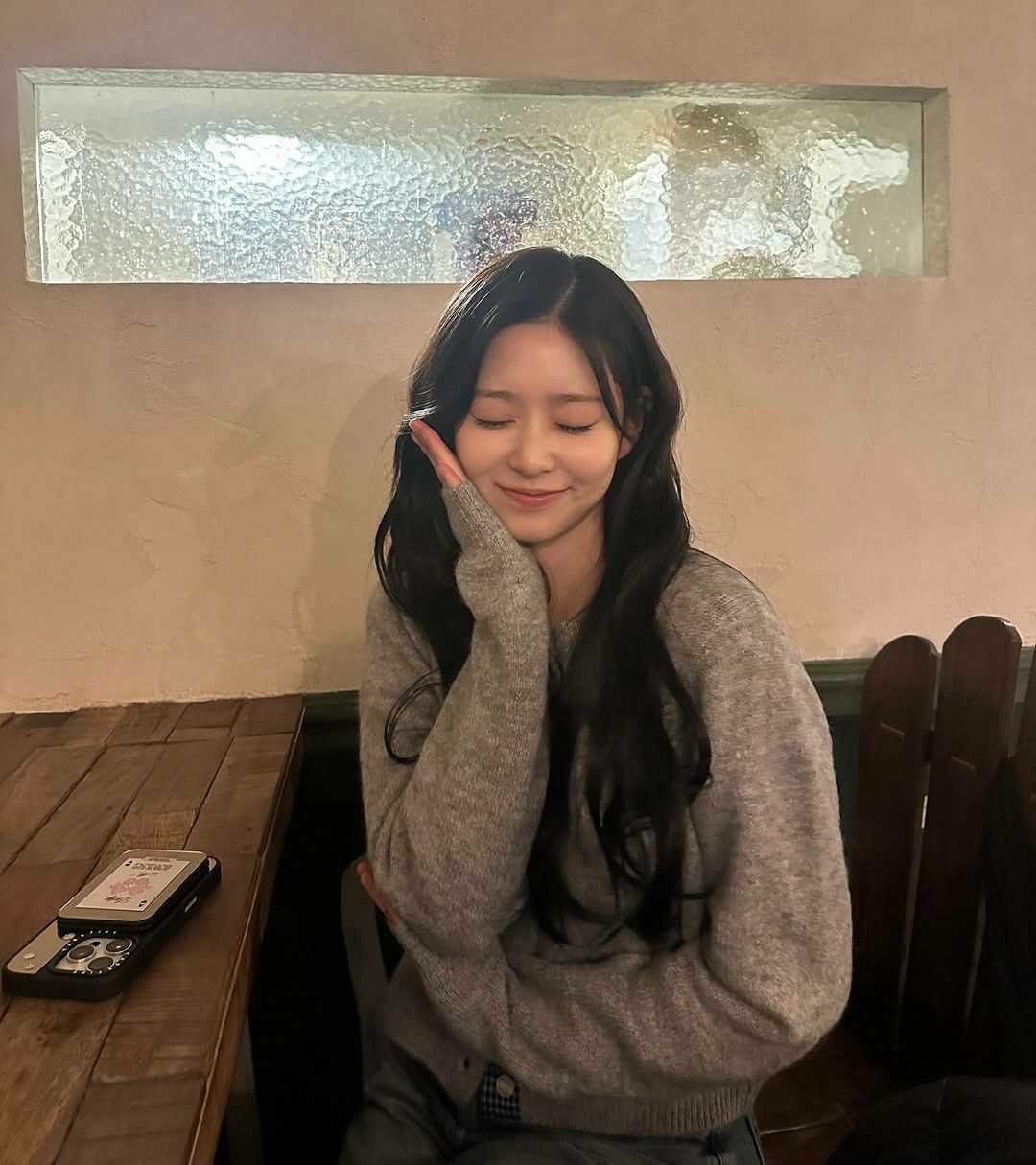 김민주의 비하인드 컷