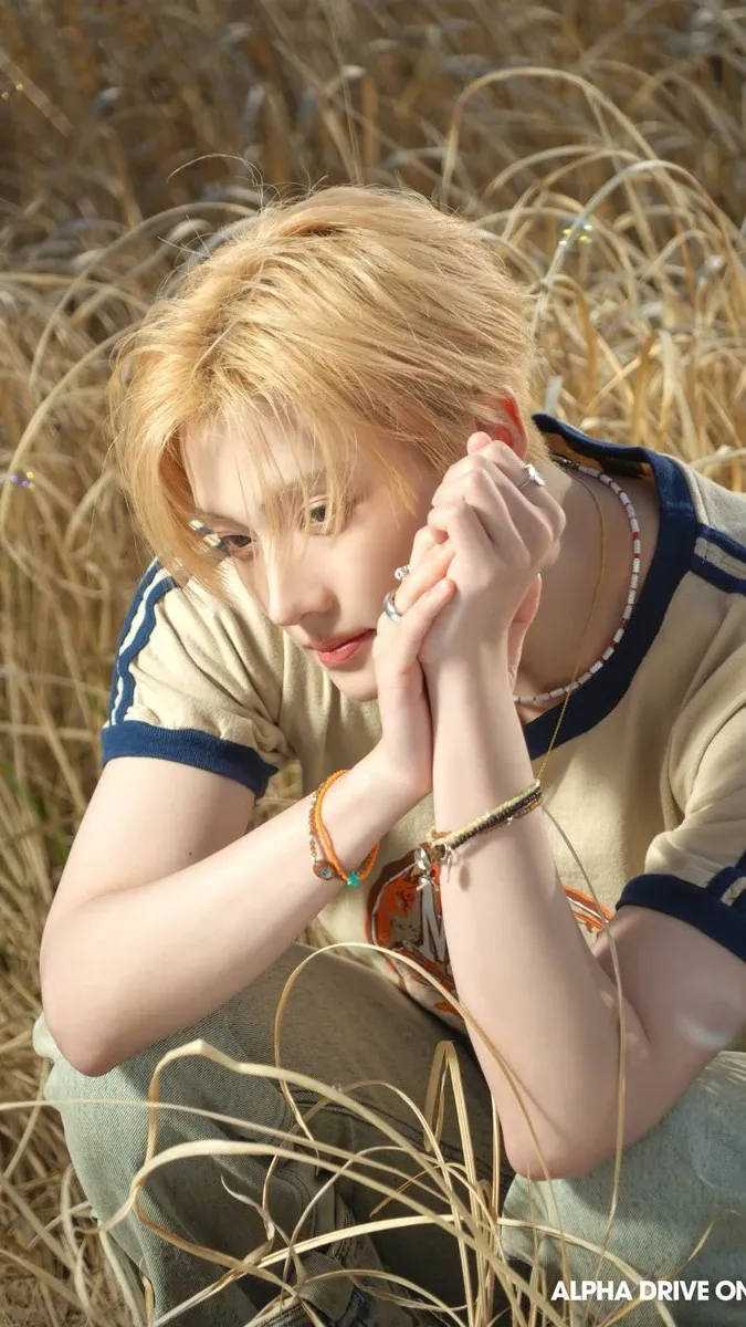 Lee Sangwon Wallpaper Free Download | High-Quality Idol Photo ...