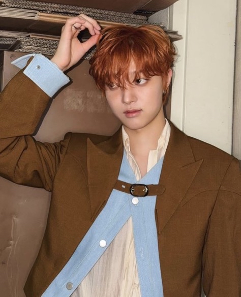 Latest photo of EJ (&TEAM)