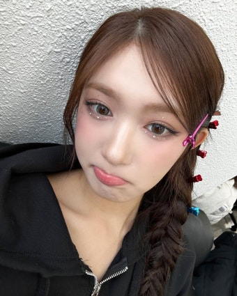 Latest photo of Leeseo (IVE)