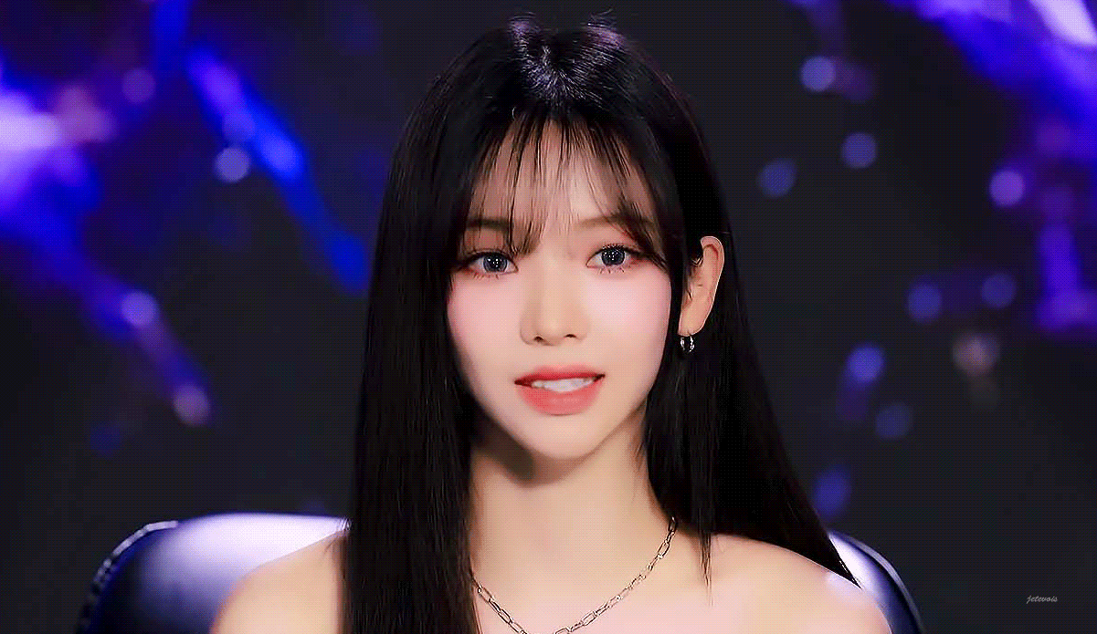 Recent activity shot of Karina (aespa)