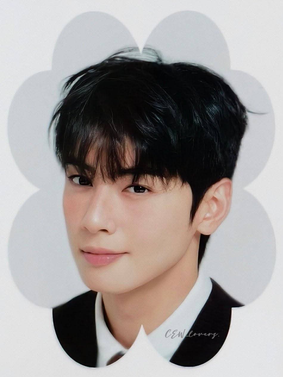 A moment captured by Eunwoo (ASTRO)'s fan