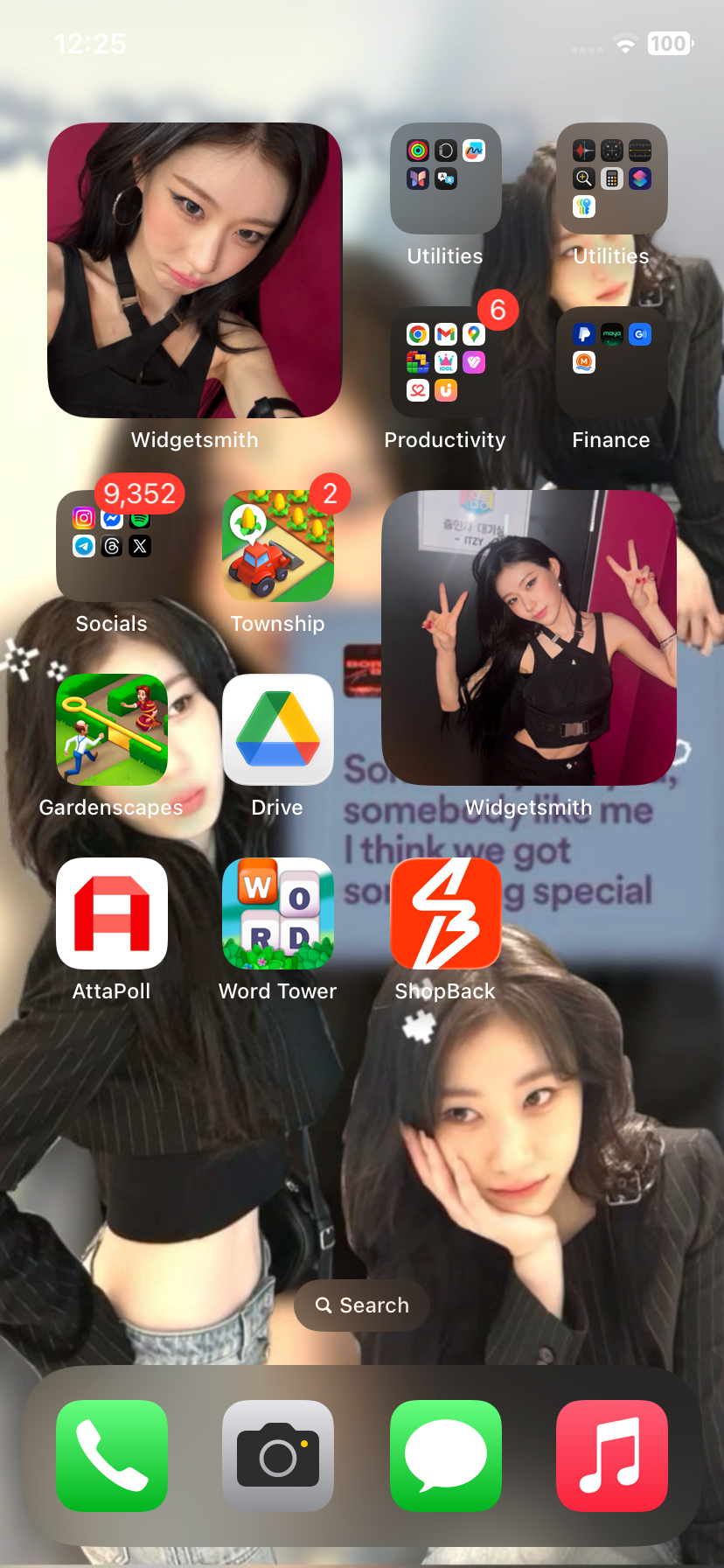 The most beloved wallpaper among Chaeryeong (ITZY)'s fans