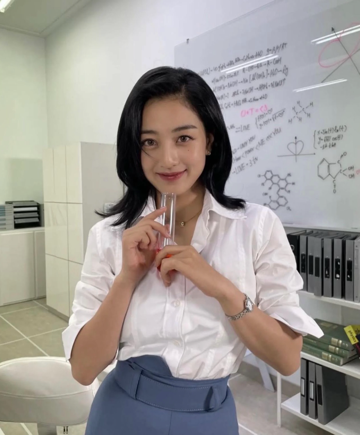 지효 (TWICE)의 비하인드 컷