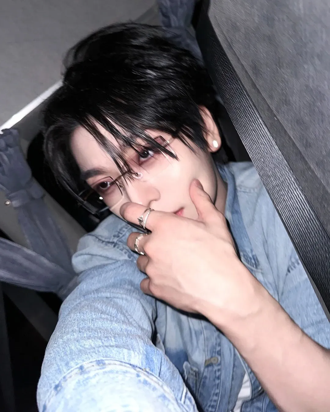 A moment captured by He Xinlong (ALPHA DRIVE ONE)'s fan