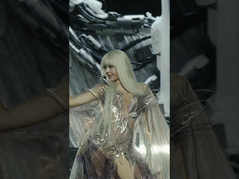 Momen yang diabadikan oleh penggemar Lisa (BLACKPINK)