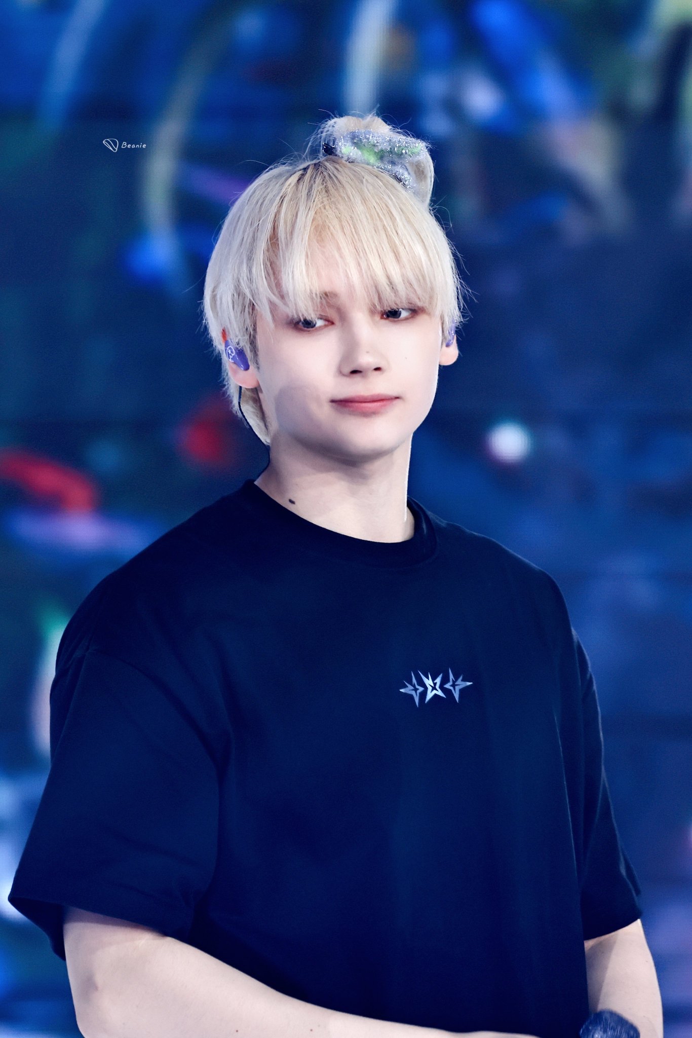 Foto aktivitas terbaru HueningKai (TOMORROW X TOGETHER)