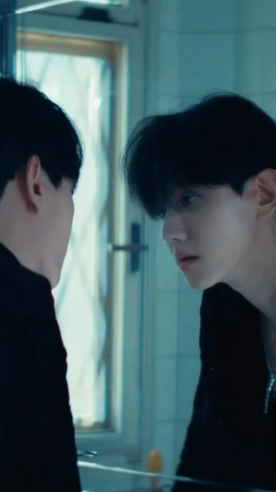 Today's most popular wallpaper in the EXO community