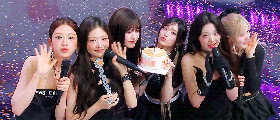 Recent activity shot of Leeseo (IVE)