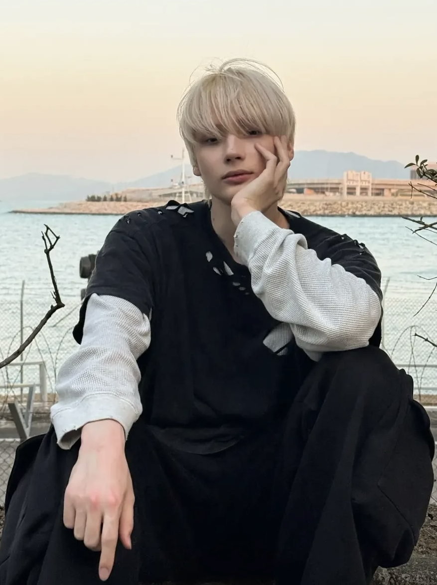 Behind-the-scenes cut of HueningKai (TOMORROW X TOGETHER)