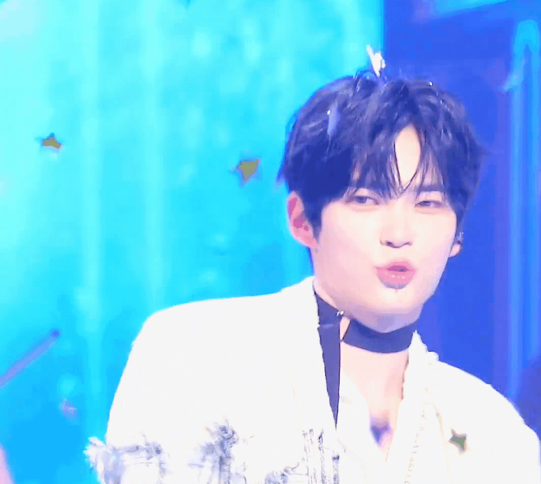 성한빈 (제로베이스원)의 비하인드 컷