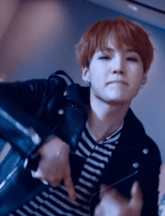 슈가 (방탄소년단)의 최신 사진