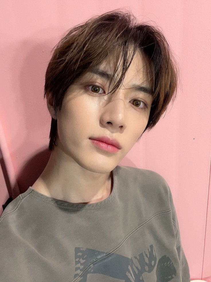 ボムギュ (TOMORROW X TOGETHER)の最新写真