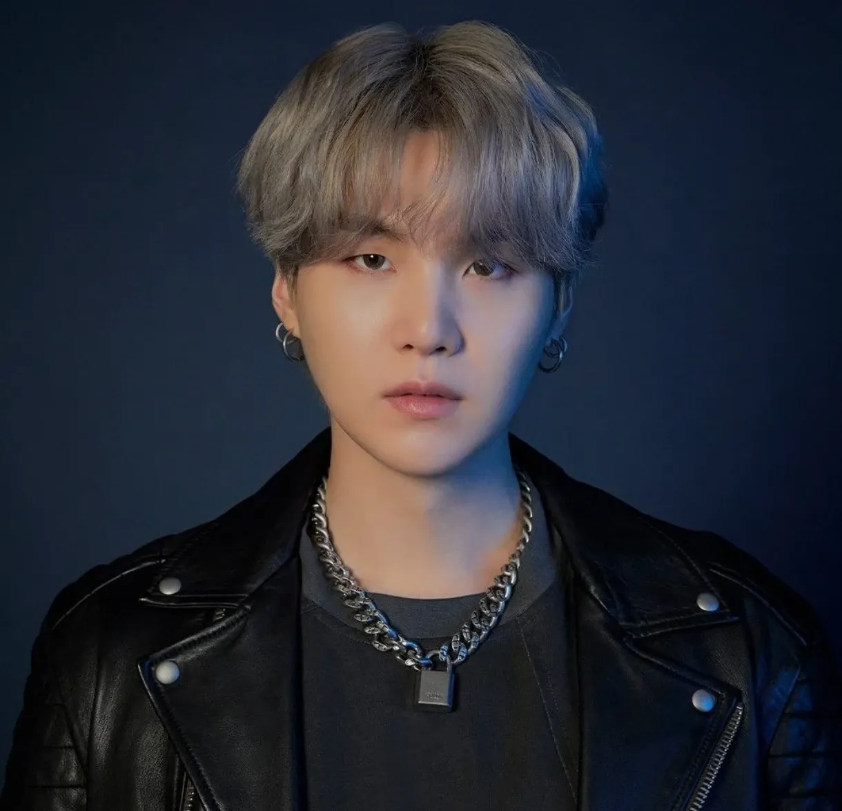 Foto terbaru SUGA (BTS)
