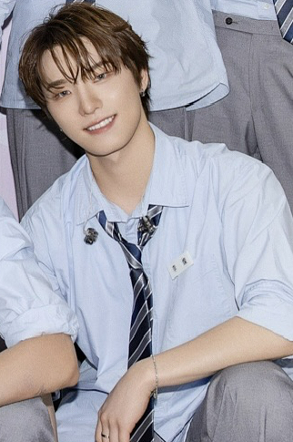 Recent activity shot of Dino (SEVENTEEN)
