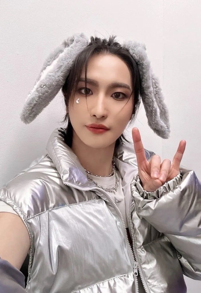 성화 (에이티즈) 최근 활동샷