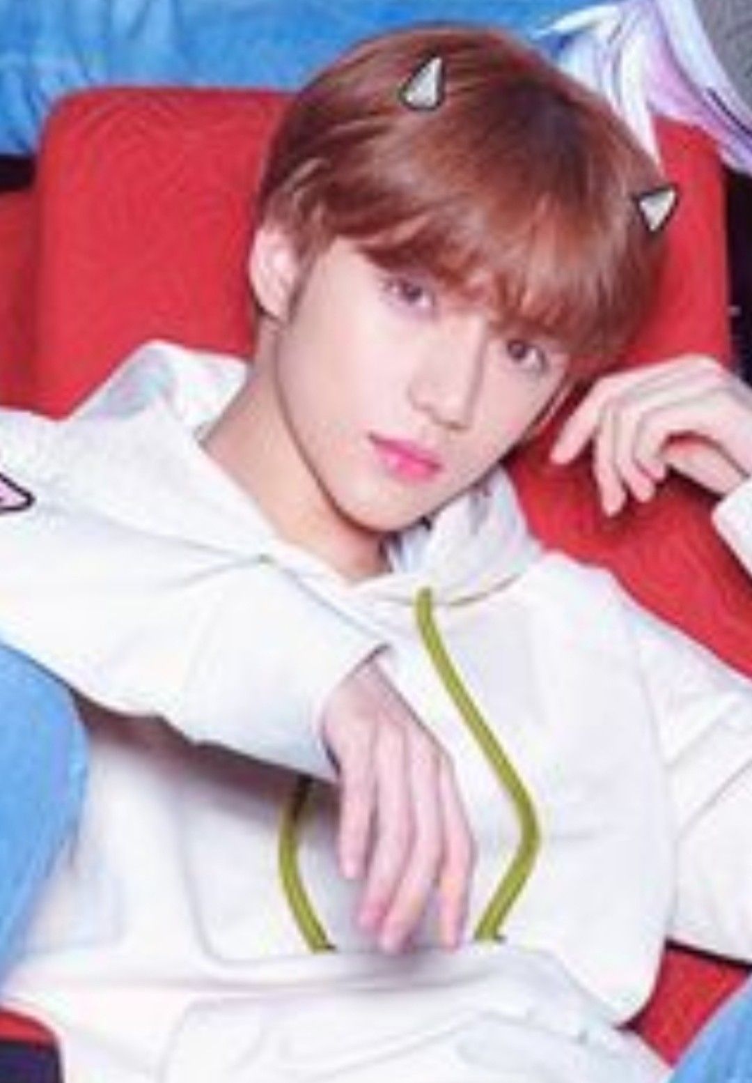 杋圭 (TOMORROW X TOGETHER)粉丝拍下的瞬间