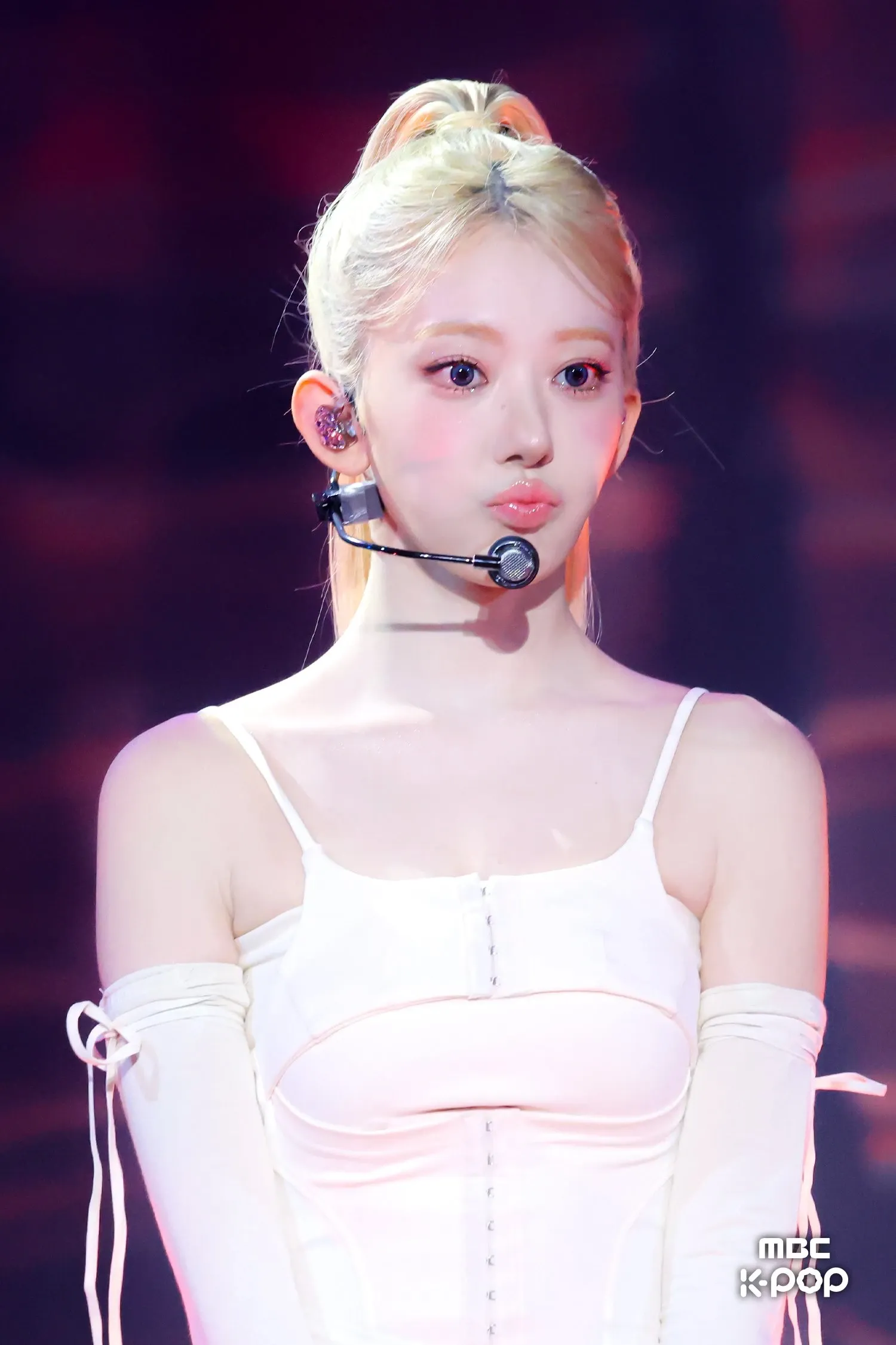 Latest photo of Sakura (LE SSERAFIM)
