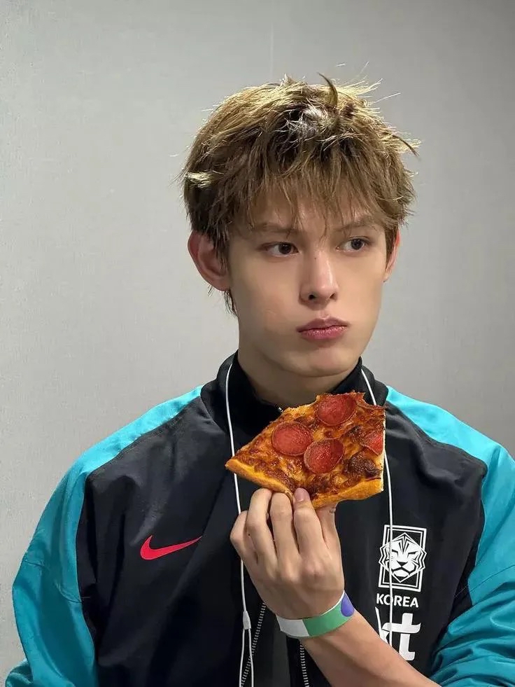 A moment captured by James (CORTIS)'s fan