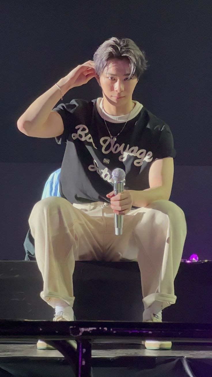 Behind-the-scenes cut of Moonbin (ASTRO)