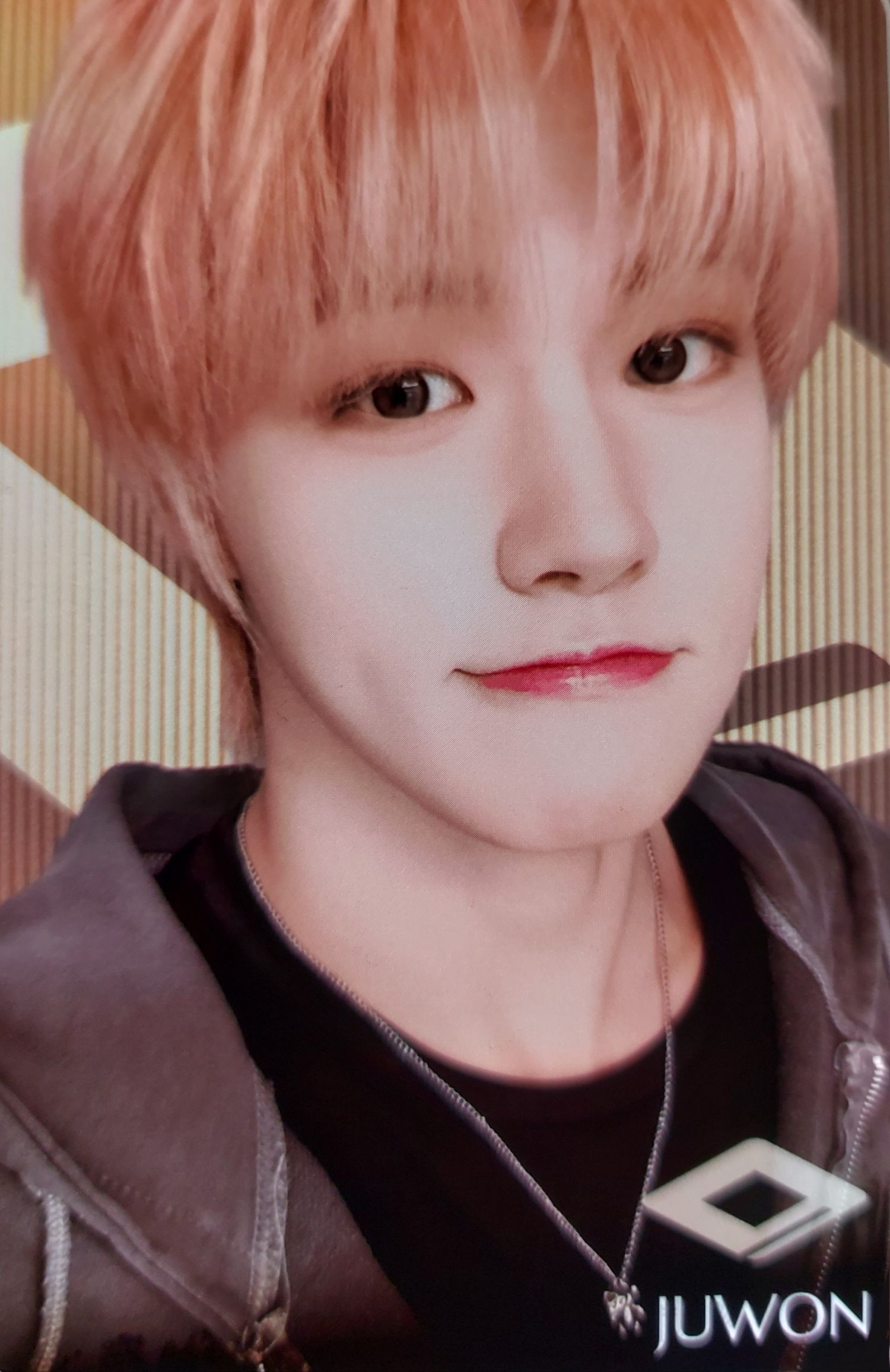 Recent activity shot of Park Juwon (AHOF)