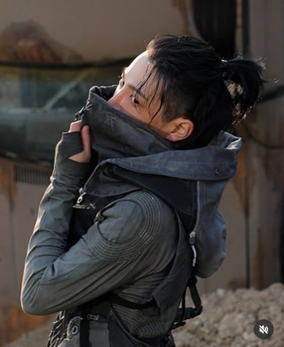 Recent activity shot of Hongjoong (ATEEZ)