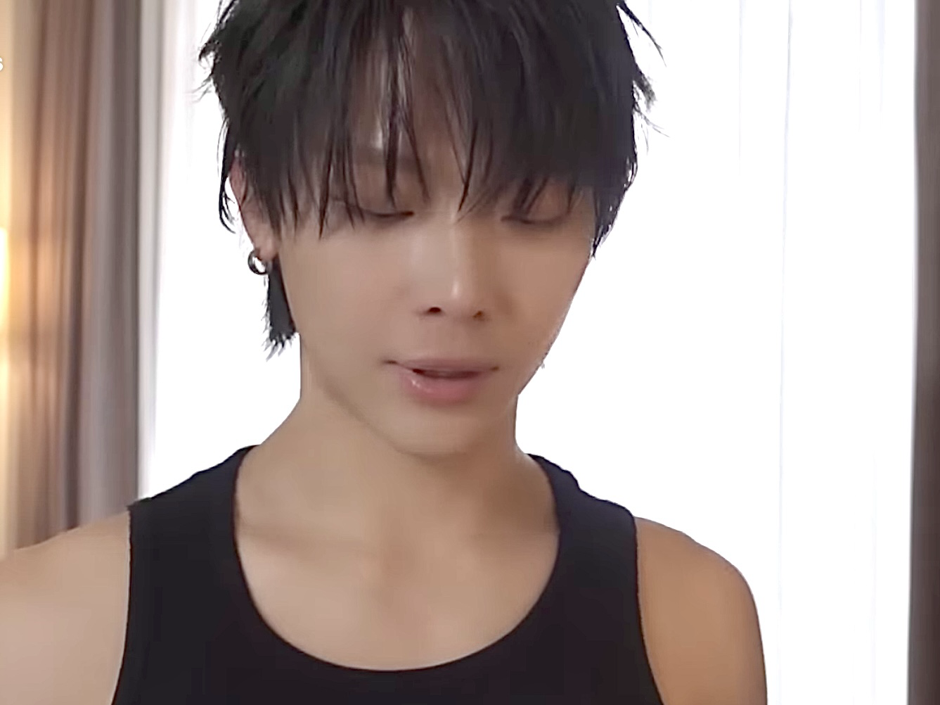 A moment captured by Nicholas (&TEAM)'s fan