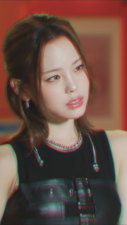 Behind-the-scenes cut of Mako (NiziU)