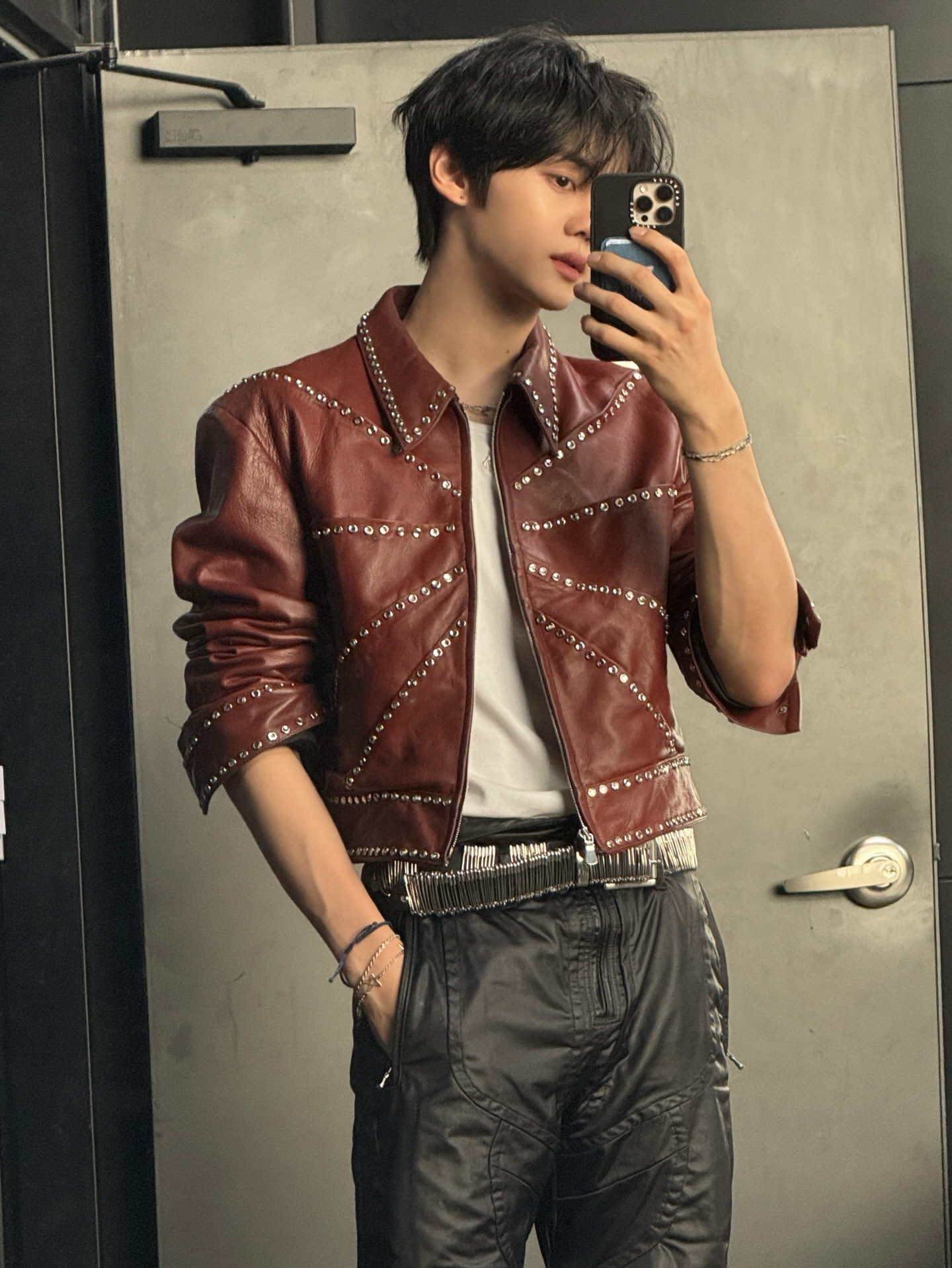 Latest photo of Kim Gyuvin (ZEROBASEONE)