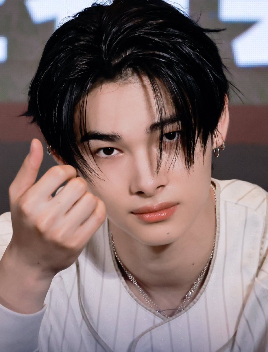 Latest photo of NI-KI (ENHYPEN)