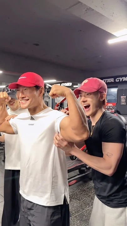 Behind-the-scenes cut of Hyunjae (THE BOYZ)