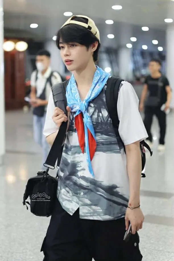 Recent activity shot of Hanbin (TEMPEST)