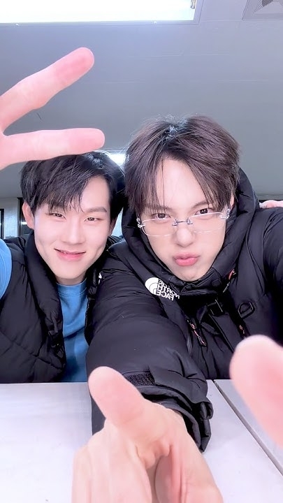 Foto aktivitas terbaru MONSTA X