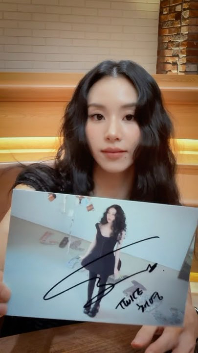 TWICE的最新照片