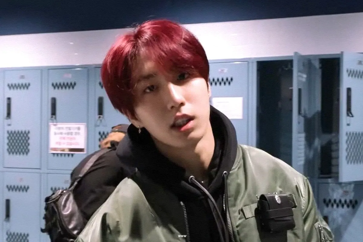 Behind-the-scenes cut of HAN (Stray Kids)
