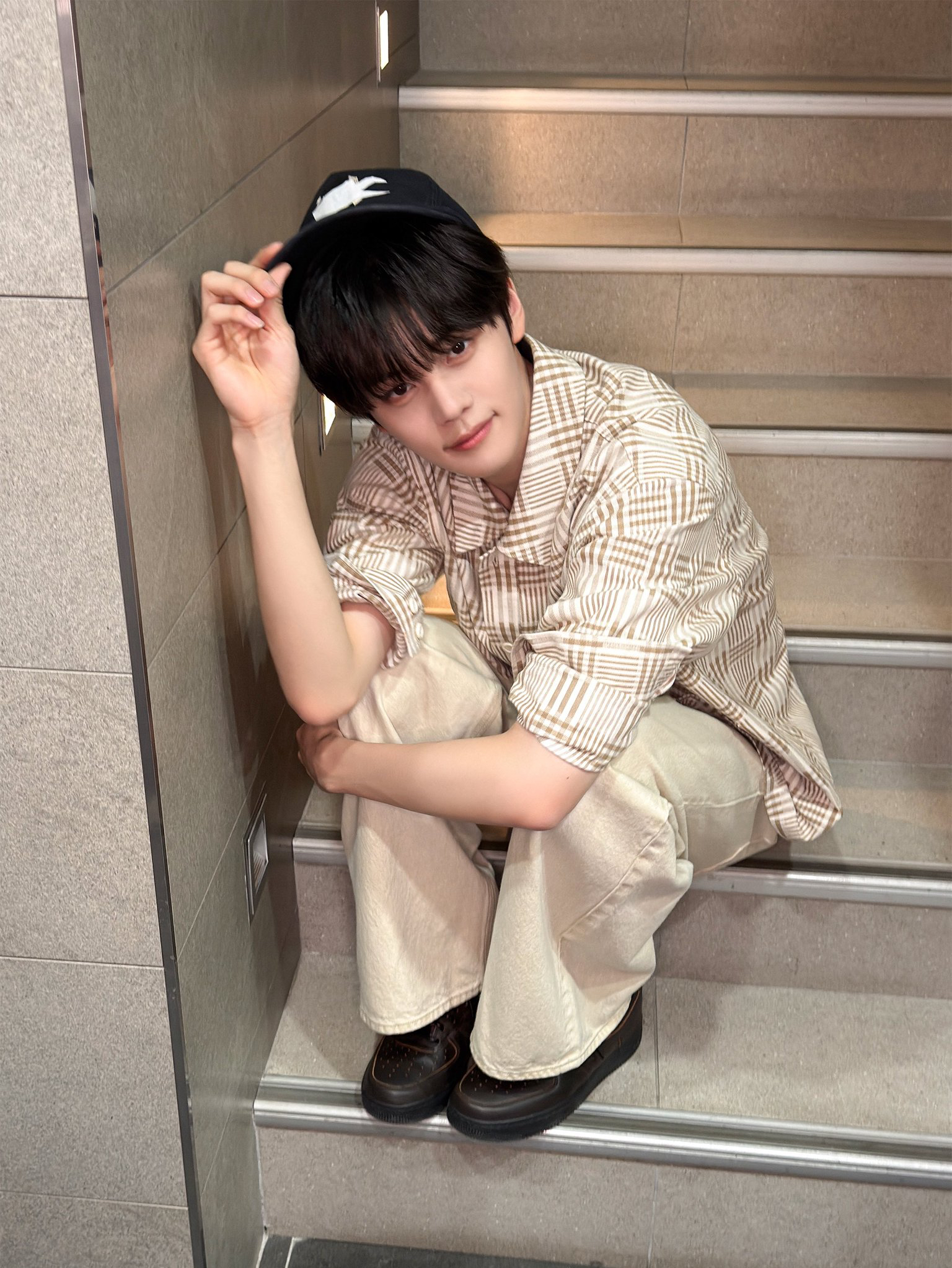A moment captured by Kim Gyuvin's fan