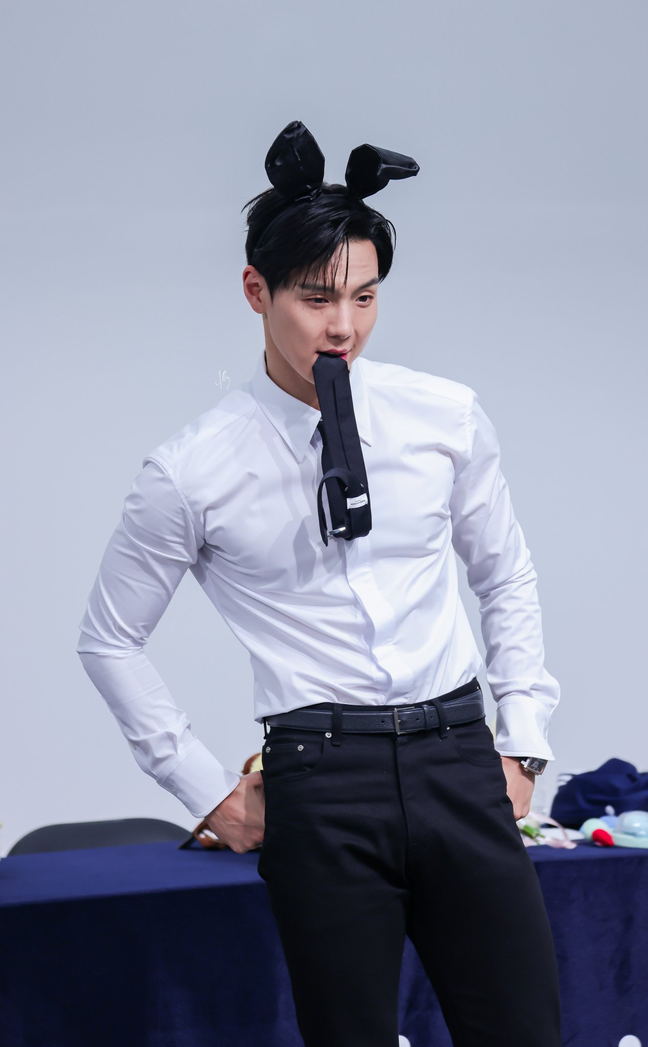 Shownu (MONSTA X)的幕後花絮