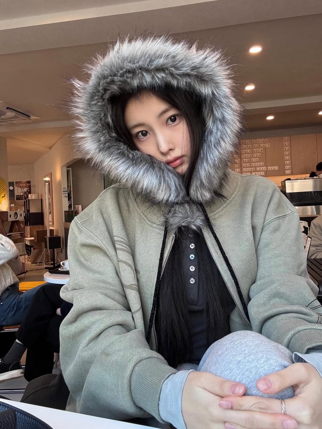 Latest photo of Kang Hyewon