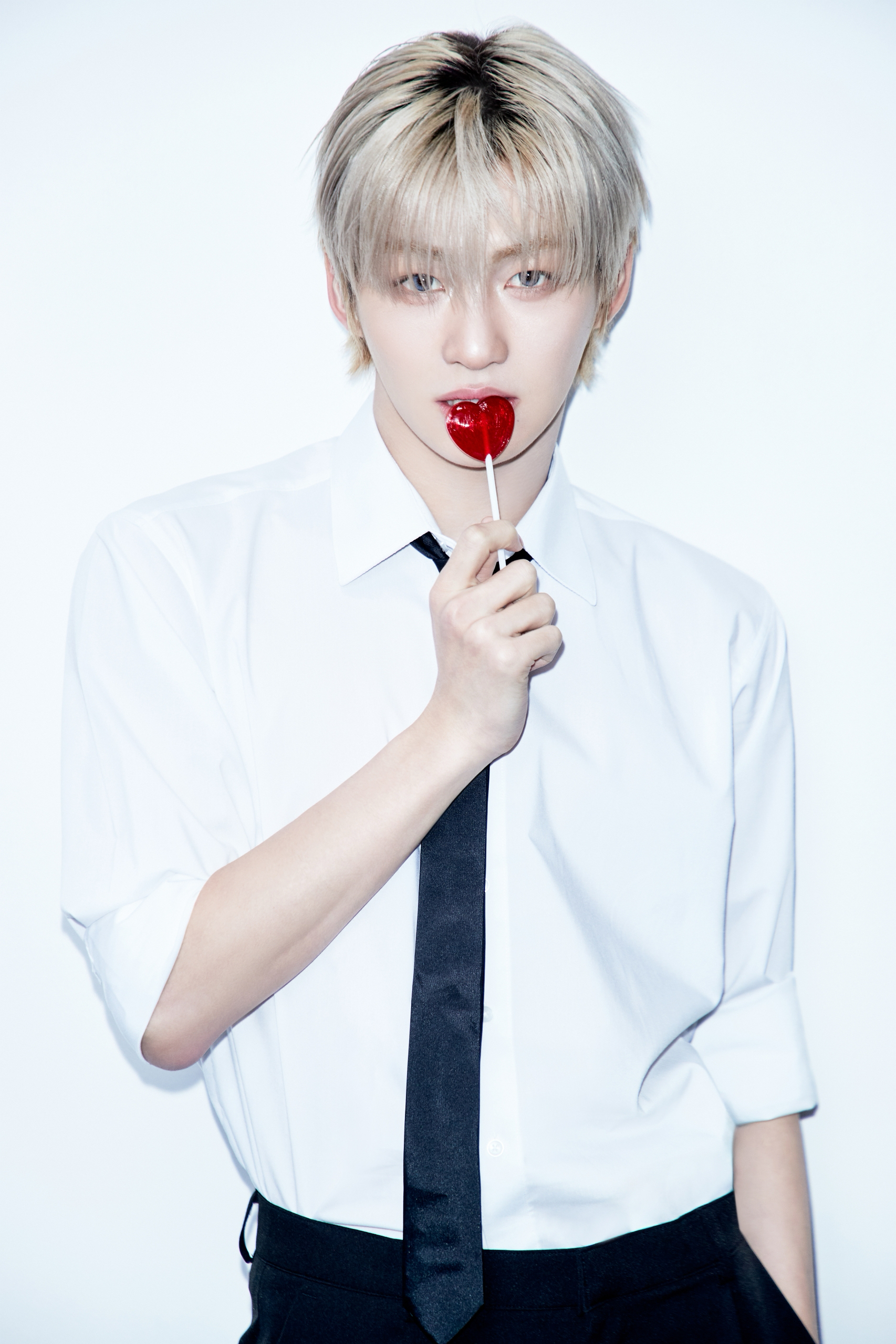 Recent activity shot of Jihoon (TWS)