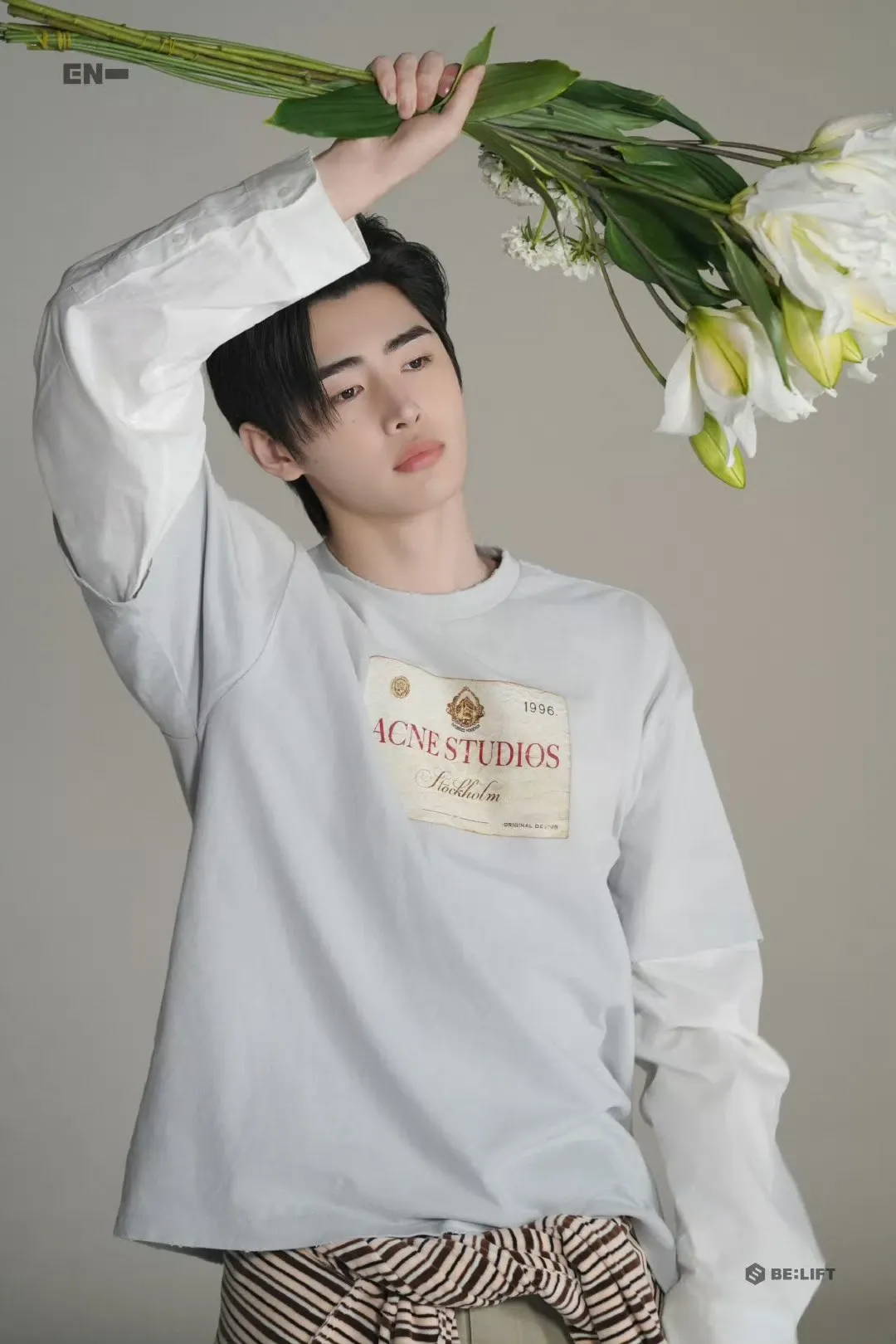 Latest photo of Sunghoon (ENHYPEN)