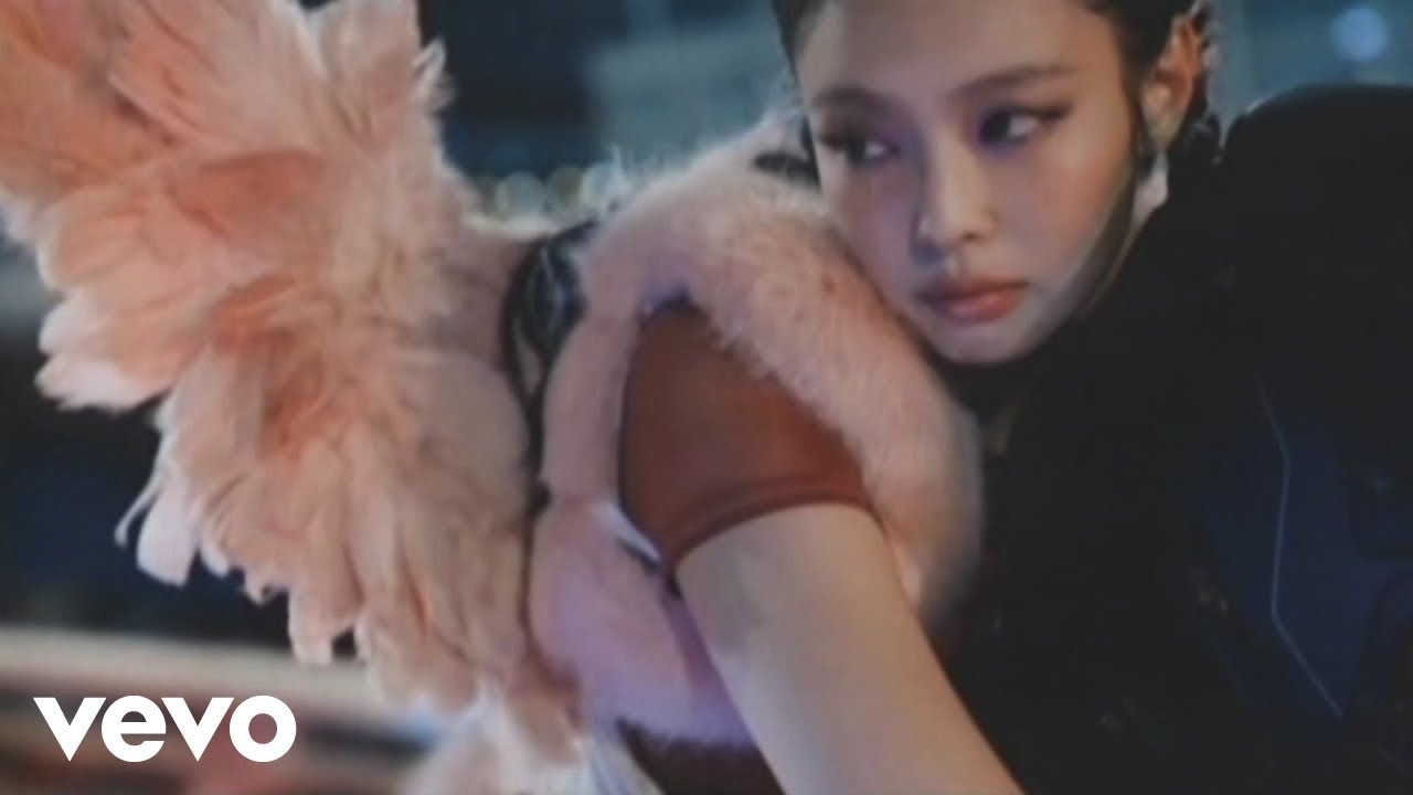 Jennie (BLACKPINK)的幕後花絮
