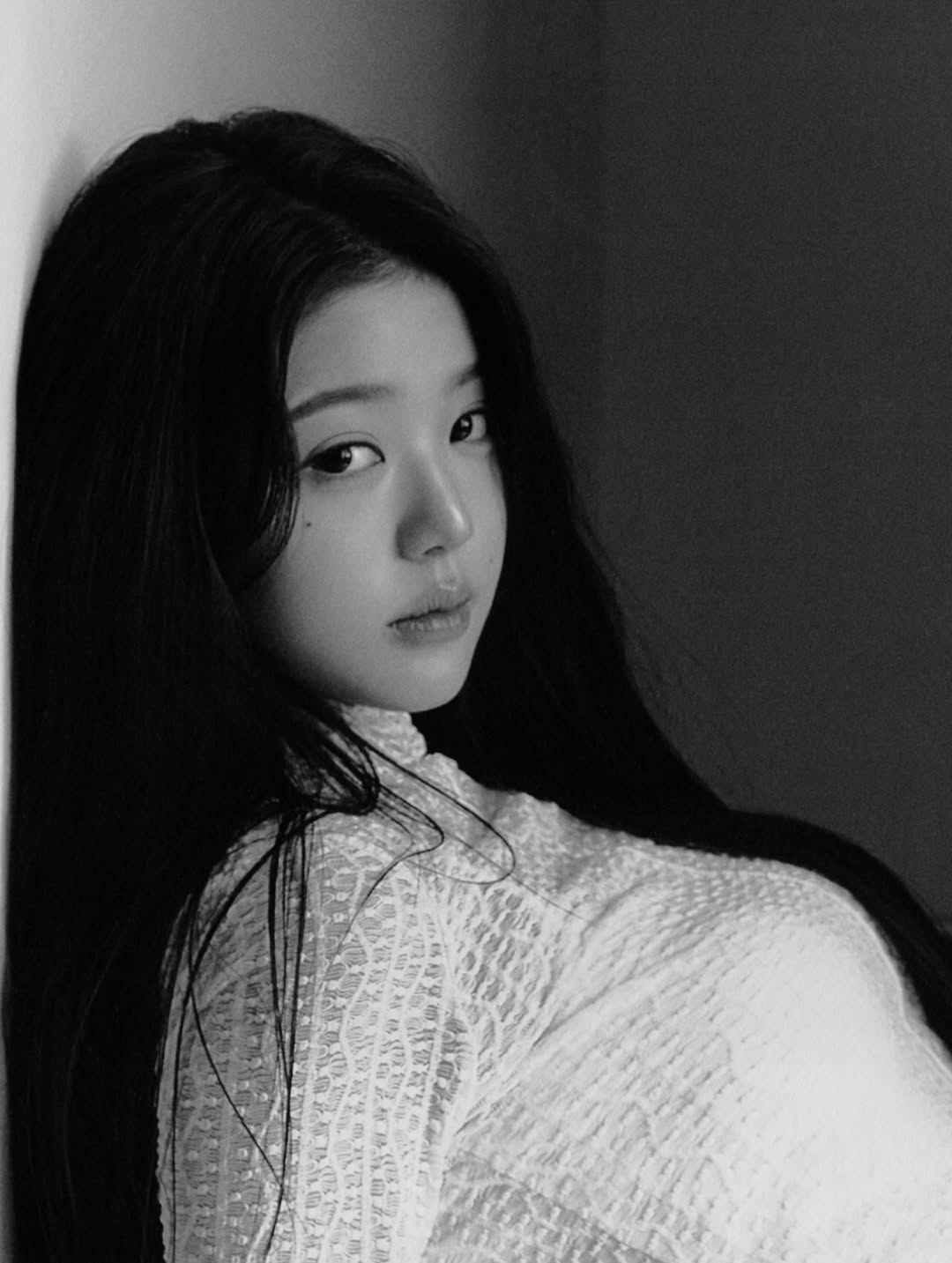 Latest photo of Jang Wonyoung (IVE)