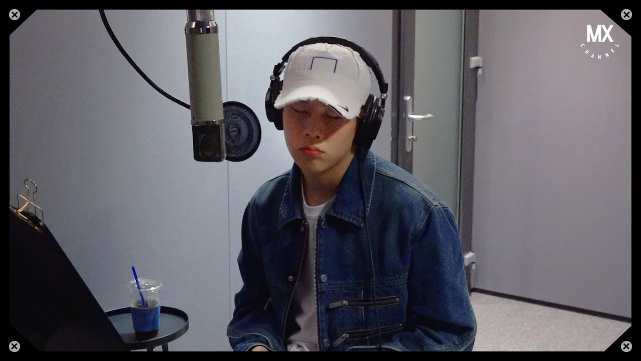 Latest photo of Joohoney (MONSTA X)