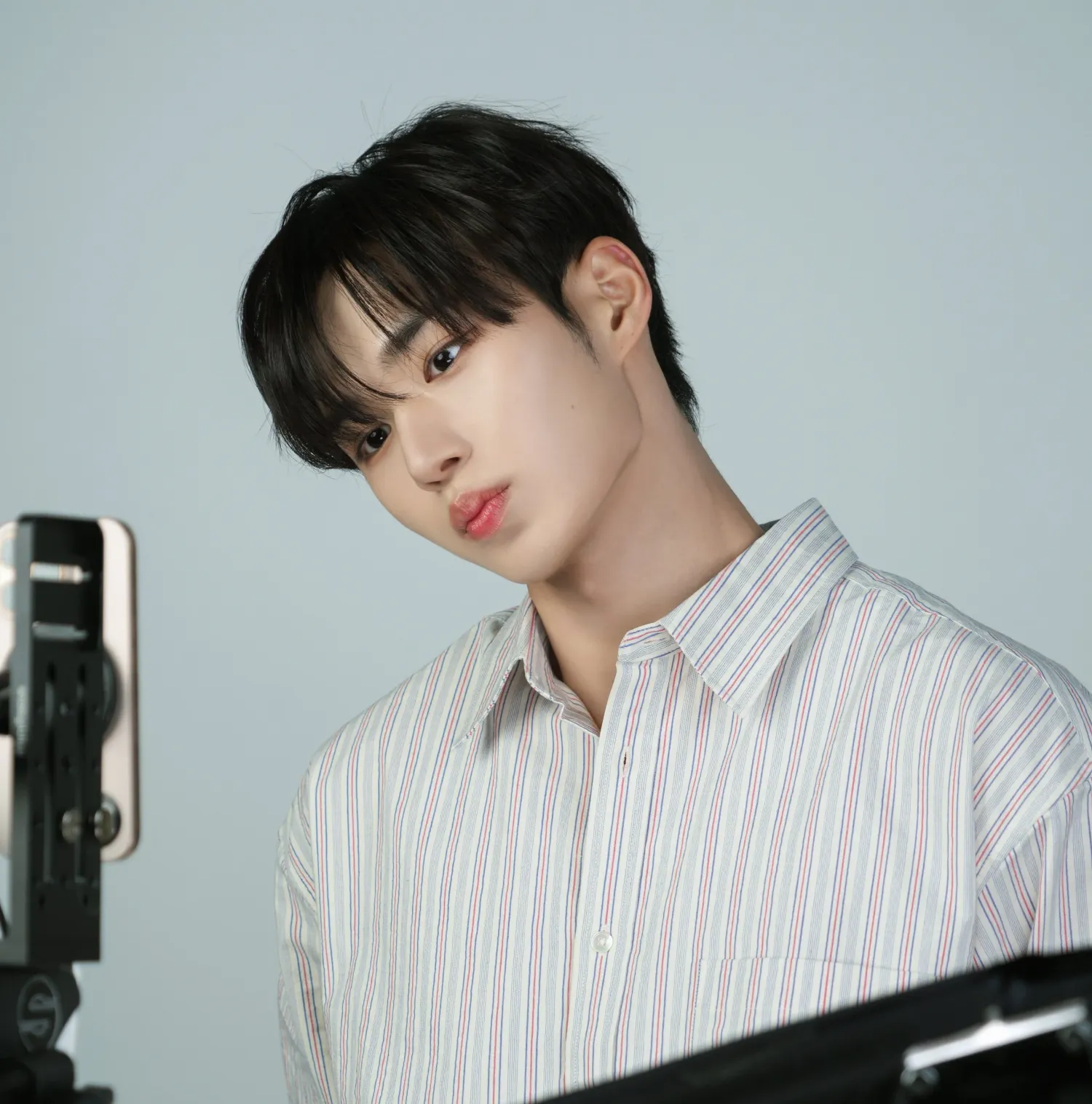 Behind-the-scenes cut of Kim Junseo (ALPHA DRIVE ONE)