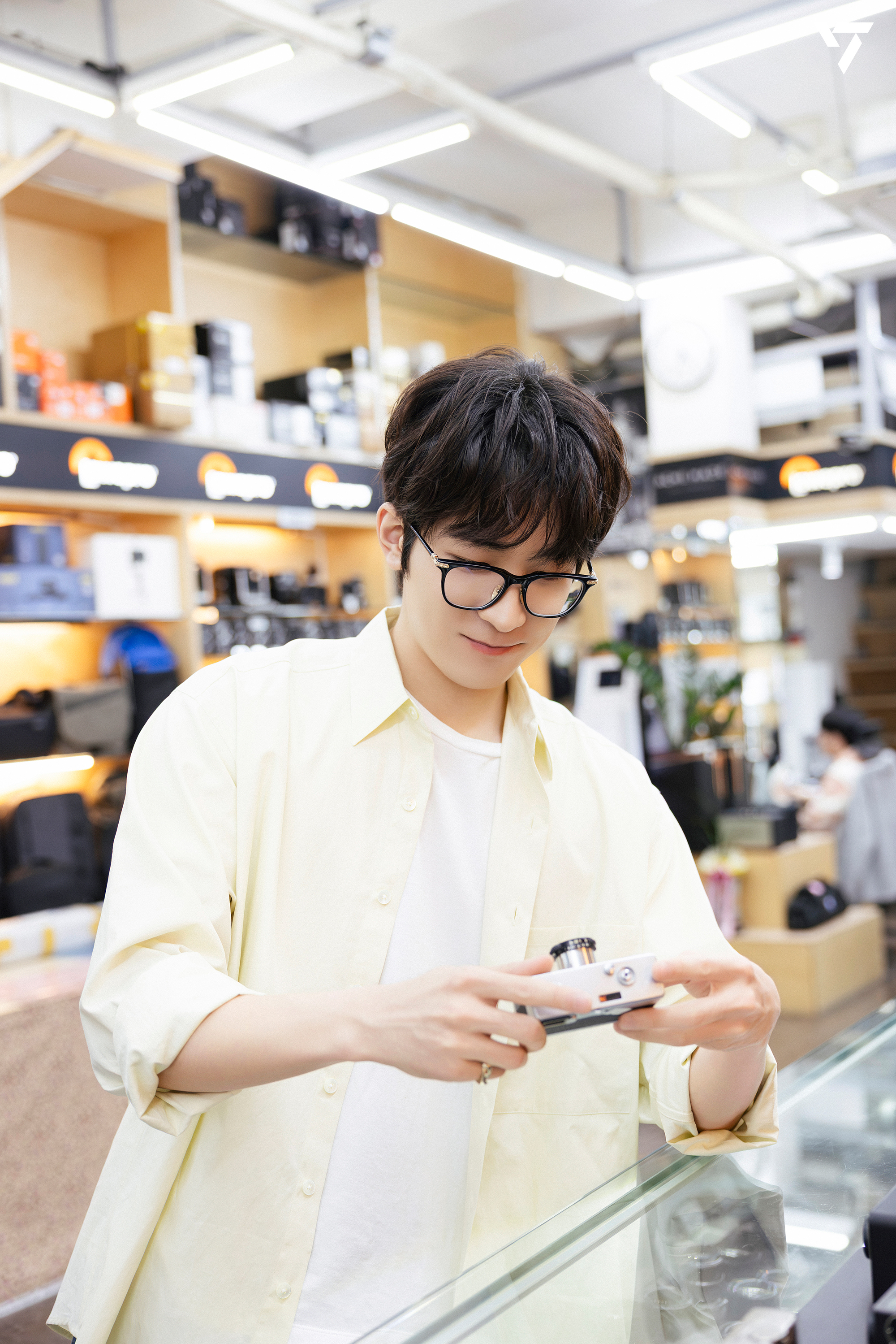 Recent activity shot of Wonwoo (SEVENTEEN)