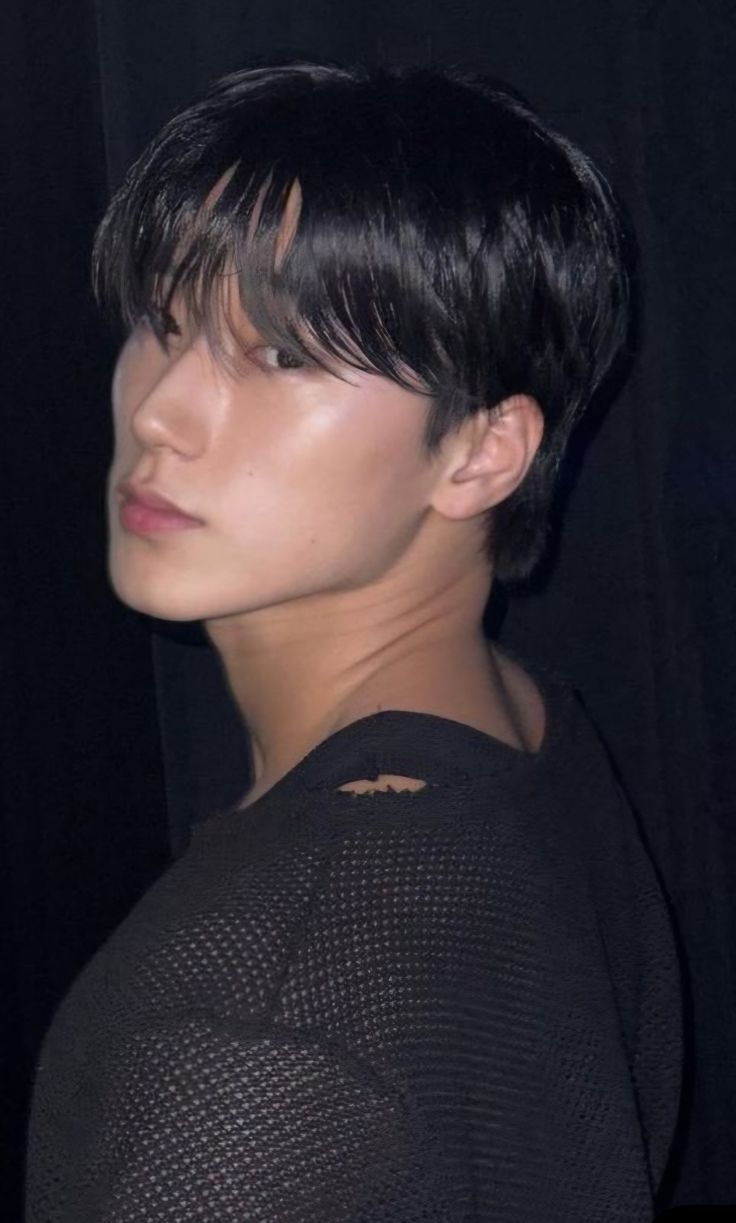 Fandom-recommended wallpaper image of San (ATEEZ)